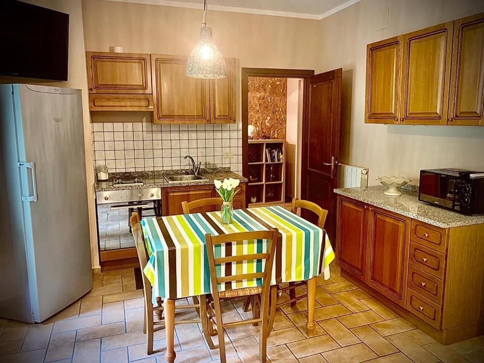 شقة Leonaerdo Guests House بانيكالي المظهر الخارجي الصورة