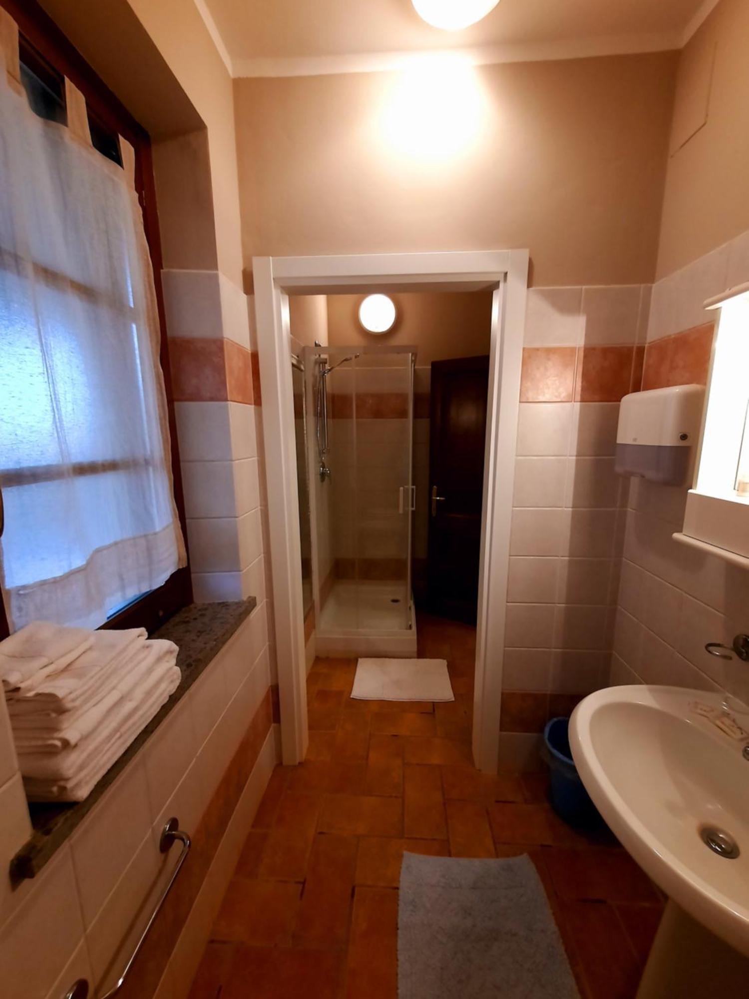 شقة Leonaerdo Guests House بانيكالي الغرفة الصورة