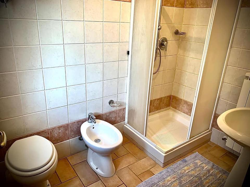 شقة Leonaerdo Guests House بانيكالي الغرفة الصورة